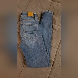 AMERICAN EAGLE SUPER HIGH RISE JEGGING | SIZE 0